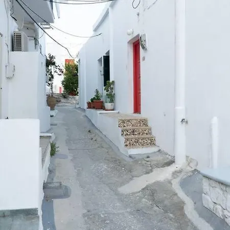το παραδοσιακό σπίτι του φτούλη! * Skyros