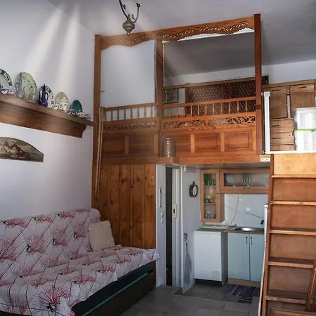 το παραδοσιακό σπίτι του φτούλη! Apartment