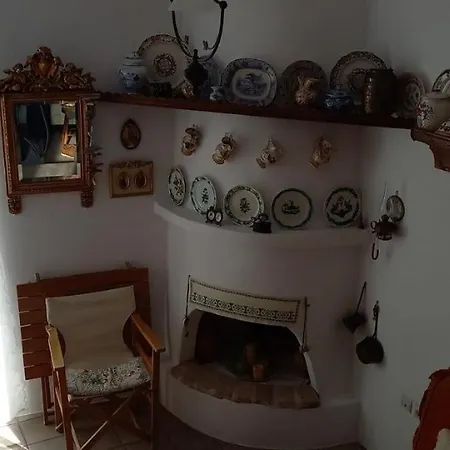 το παραδοσιακό σπίτι του φτούλη! Apartment *